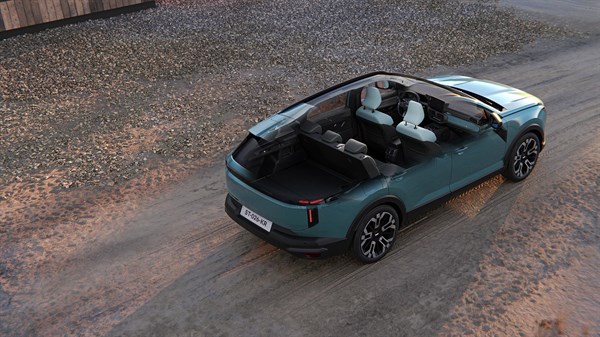Dacia Striker - generous interior space