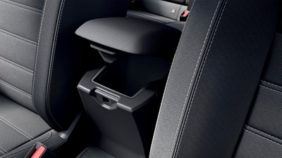 Sandero central console storage compartments